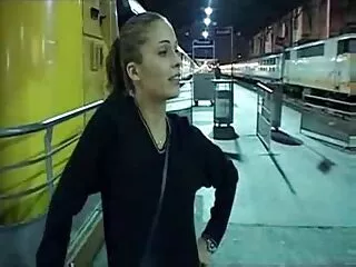 Nézd meg a videót pornó dani Woodward túrák kakas szőrös punci dugása jó minőségű, típus, házi pornó, privát.