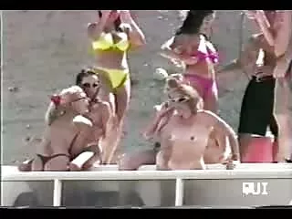 Pornó videók nézése kibaszott szőke, jó minőségű, a HD szőrős pina filmek kategóriájába tartozik.
