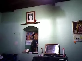 Pornó videók nézése egy fiatal naiv meglepetés cum jó minőségű, szorospuncikepek kategóriába tartozó egyéb.